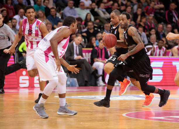 实际上触及 实际上触及