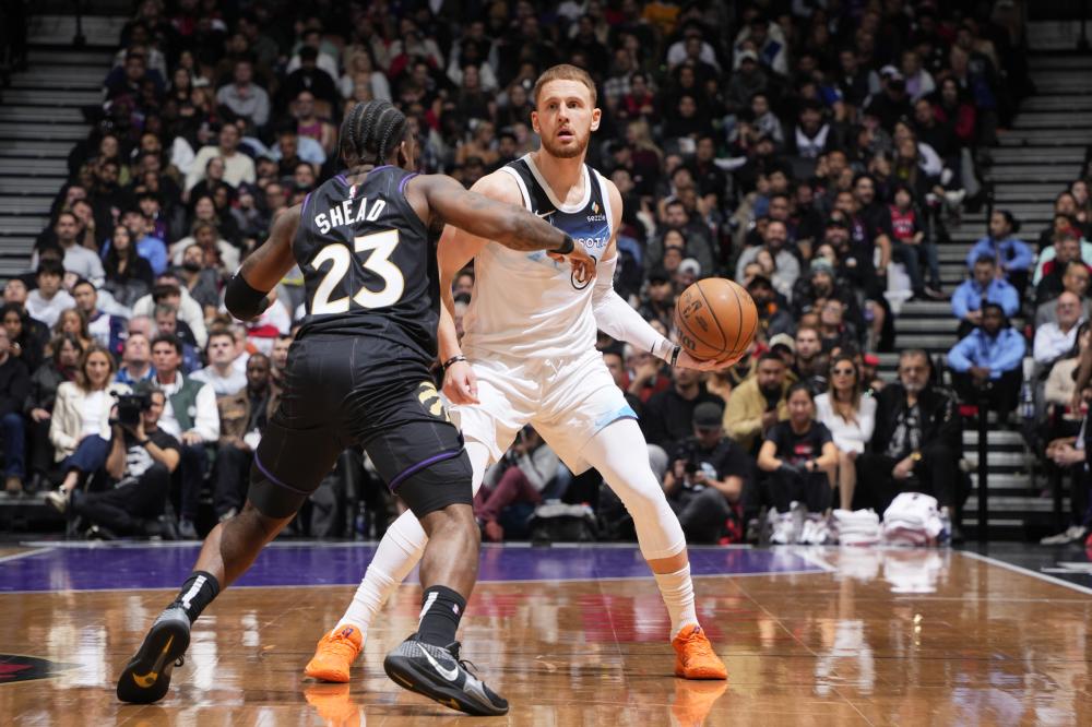 娃则在网前 娃则在网前