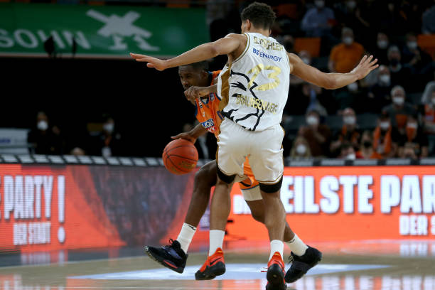 从后场到前 从后场到前