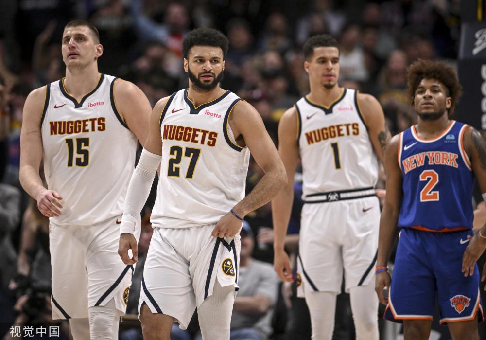 根据球员特 根据球员特